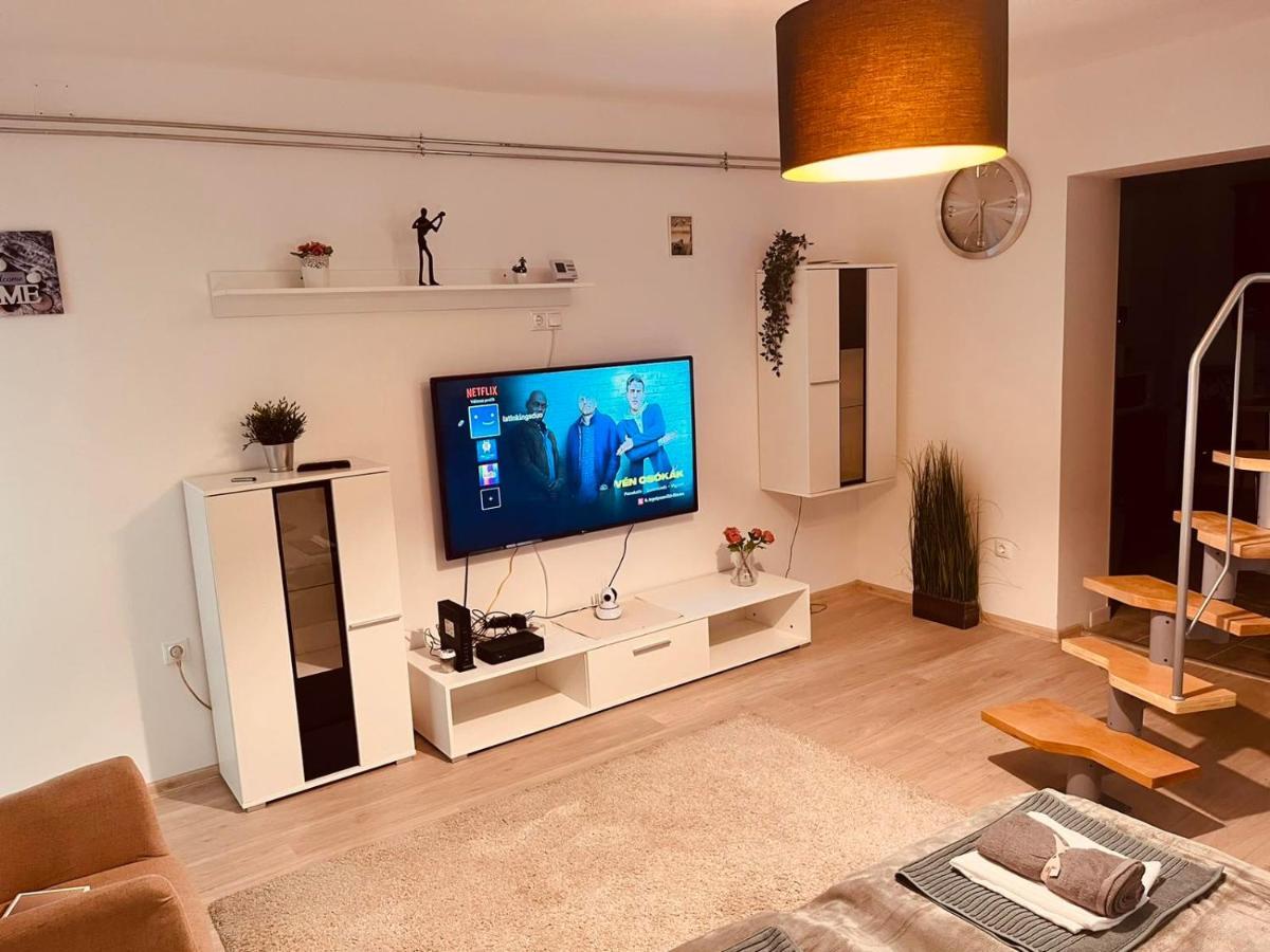 King House & Garden With Ac And Free Parking Possibility Apartment Budapest Exterior photo